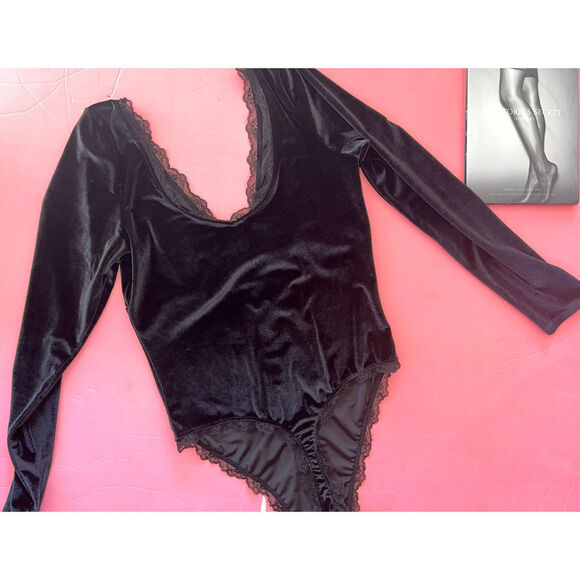 Victoria's Secret M/DD 34DDD/36DD CORSET TOP BRA SET M cutout Panty velour BLACK - Picture 2 of 14